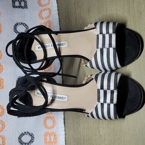 Slingback Manolo Blahnik stripped heels